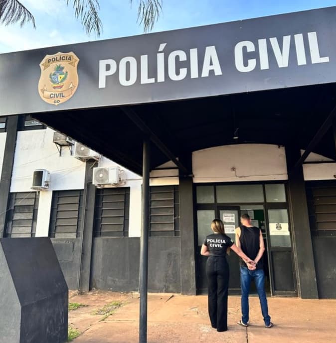 Suspeito de estuprar alunos