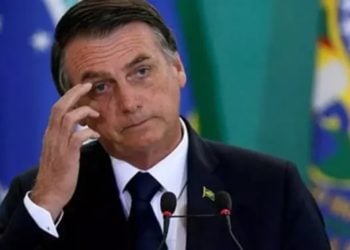 Bolsonaro recebe título em Aparecida e cancela agenda após mal-estar