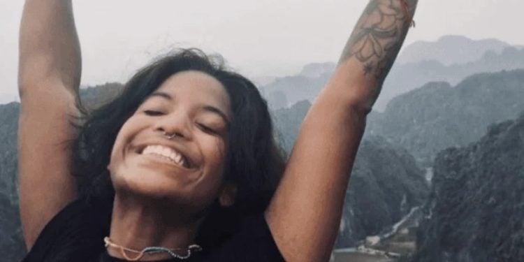 Brasileira que caiu em vulcão morreu por fraturas e lesões internas, diz autópsia