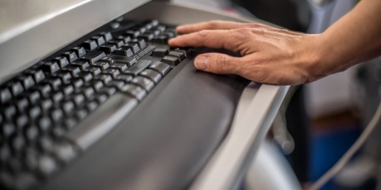 Prouni abre inscrições para bolsas do segundo semestre de 2025