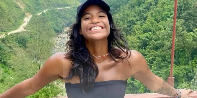 Brasileira segue à espera de resgate em vulcão na Indonésia