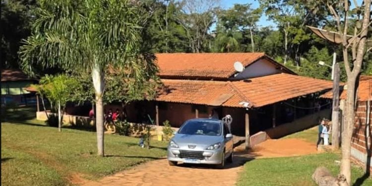 Clínica irregular é interditada por maus-tratos contra mais de 60 pessoas, em Anápolis