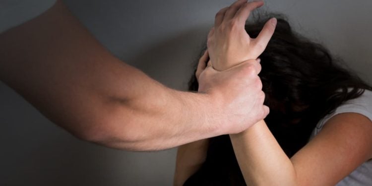 Polícia investiga crimes de tortura e estupro contra mulheres em Goiás e outros 8 estados