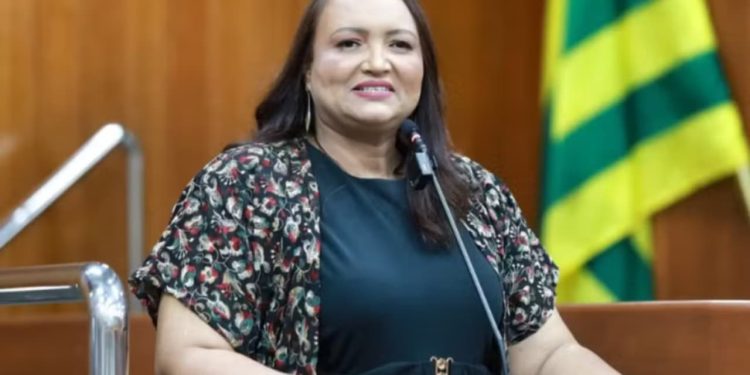 Em Israel, vice-prefeita de Goiânia diz que acordou com sirene durante ataques