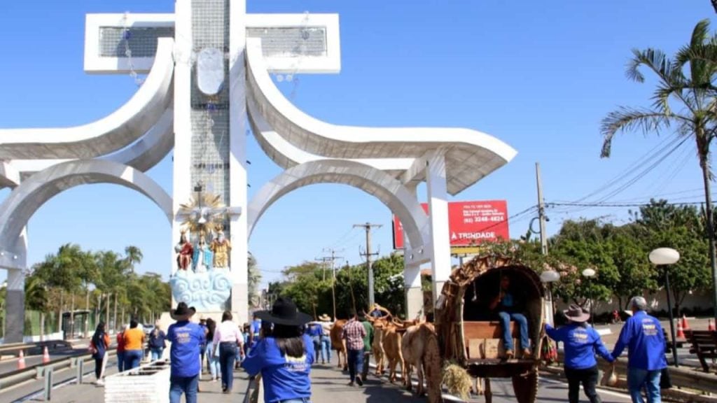 Festa de Trindade: veja a programação de missas, novenas e shows da Romaria 2025