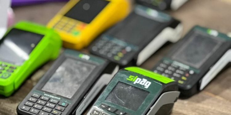 Operação em Goiás bloqueia R$ 112 milhões de grupo suspeito de fraudes digitais
