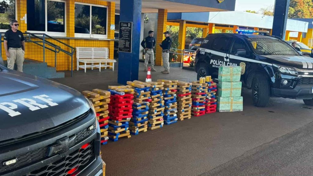 Apreensão de 430 kg de drogas em Jataí