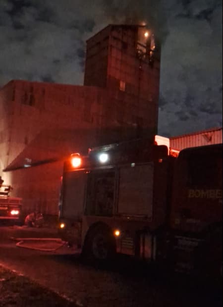fábrica de fertilizantes pega fogo