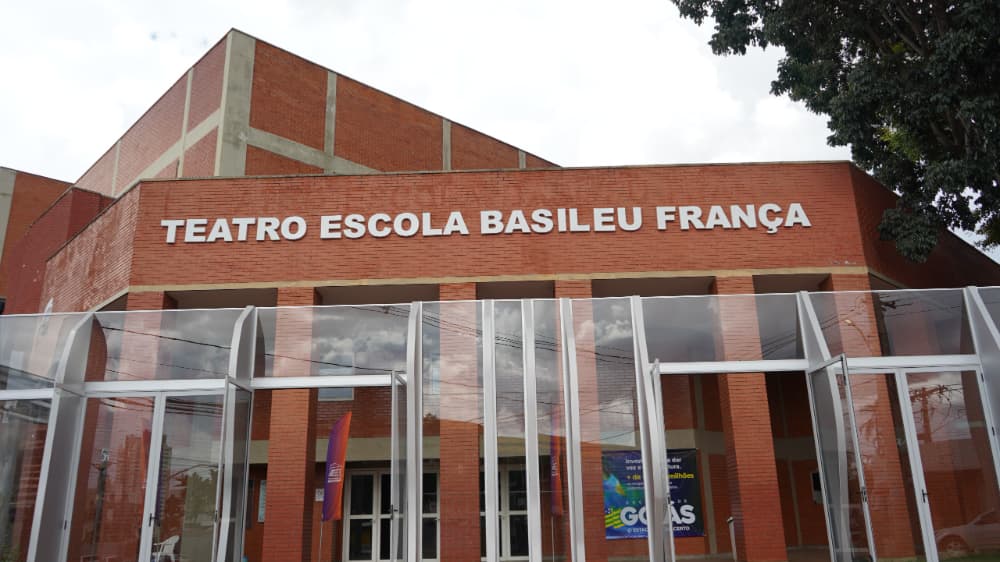 Basileu França
