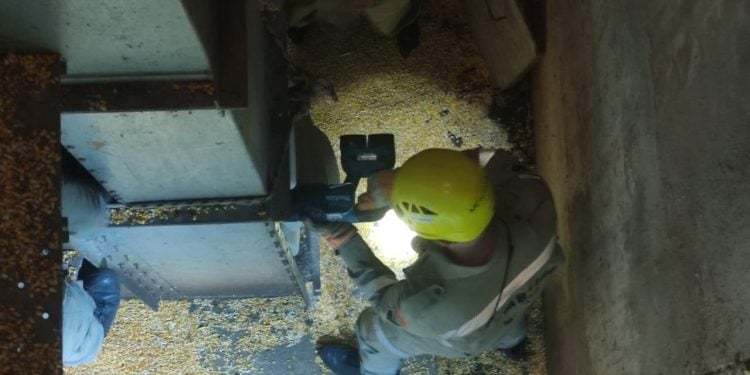 Jovem morre após cair e ficar preso em elevador de grãos, em Morrinhos