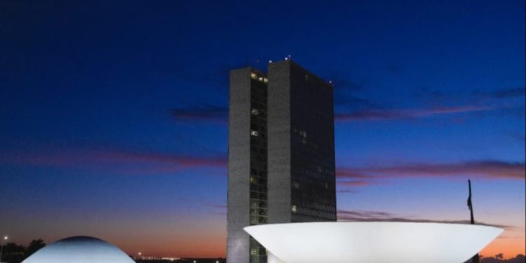 Lula veta projeto que aumenta número de deputados; saiba os argumentos