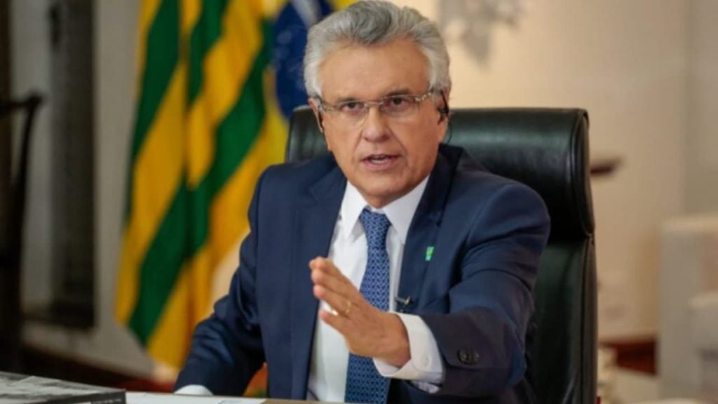 "Segue à risca Hugo Chávez", diz Caiado sobre Lula após tarifaço de Trump