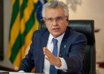 "Segue à risca Hugo Chávez", diz Caiado sobre Lula após tarifaço de Trump 