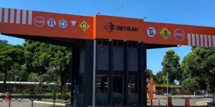 Médicos credenciados do DETRAN-GO iniciam paralisação por tempo indeterminado