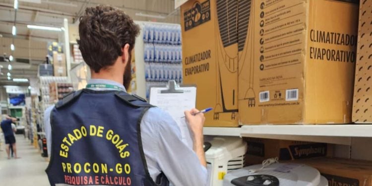 Com a chegada das altas temperaturas, cresce a busca por equipamentos como ventiladores, climatizadores, umidificadores e aparelhos de ar-condicionado.