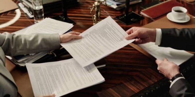 Advogado trabalhista para rescisão indireta: seu direito de demitir o patrão