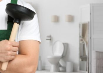 Entenda como funciona o serviço de desentupimento em condomínios