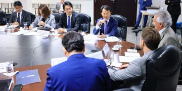 Goiás negocia parceria com Japão para exploração de terras raras