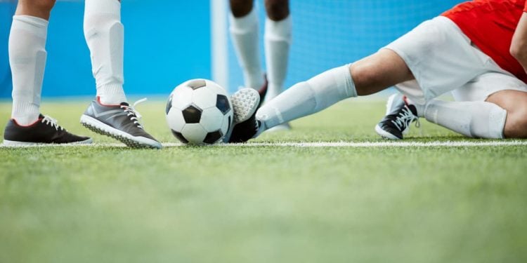 Ex-jogador e mais dois são condenados por manipulação de resultados em jogos de futebol