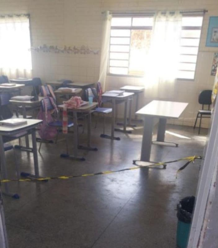 professora esfaqueada em escola