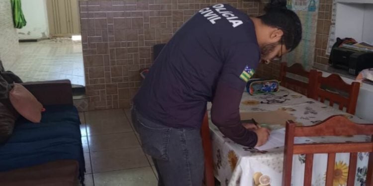 Padrasto é preso por importunação sexual e por armazenar imagens íntimas de enteada