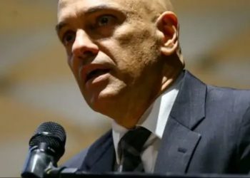 Moraes vota pela condenação de Bolsonaro e aliados por tentativa de golpe