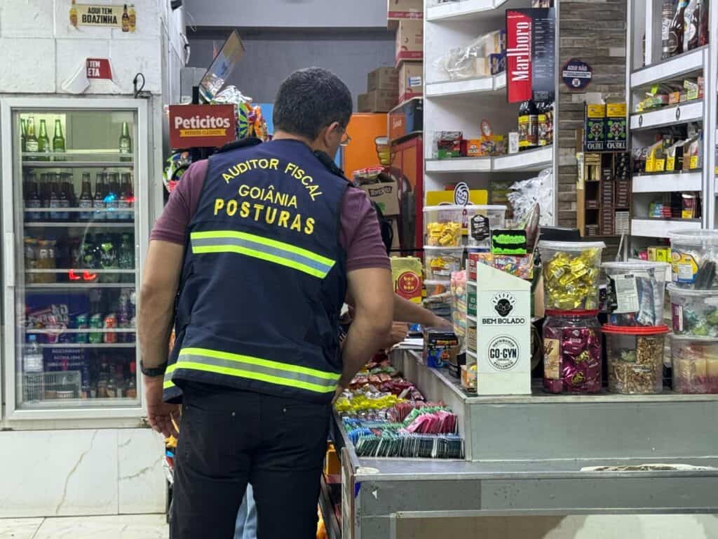Goiânia inicia fiscalização do horário de funcionamento de distribuidoras de bebidas