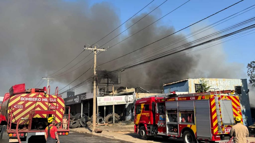incêndio loja de pneus