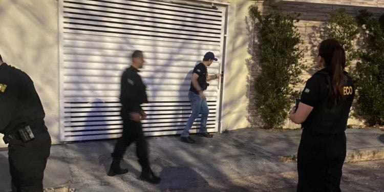 Advogada é presa suspeita de atuar como mensageira de facção criminosa em Goiás