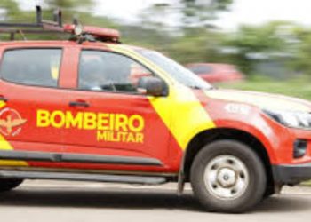 Cinco crianças e dois adultos morrem após carro cair de ponte durante chuva, em Goiás