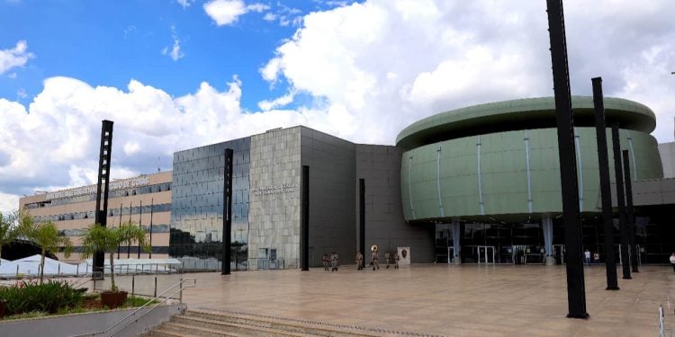 Publicado edital do concurso da Alego; salários chegam a R$ 10 mil