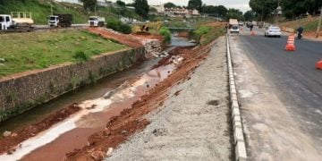 Obras na Marginal Botafogo serão concluídas até o final da semana, diz prefeitura