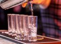 Metanol em bebidas: Caiado determina inspeção em distribuidoras de bebidas em Goiás