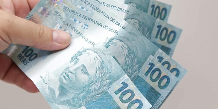 Começa pagamento da 8ª parcela do programa Pé-de-Meia; veja calendário