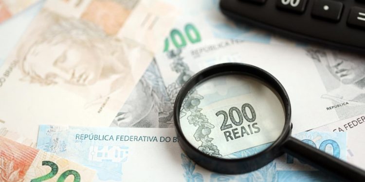 Goianos podem negociar dívidas tributárias com desconto de até 70%