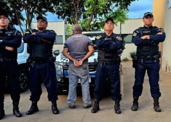 Treinador de escola de futebol é preso suspeito de abuso sexual de alunos, em Aparecida