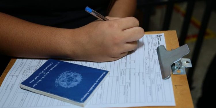 Aparecida tem mais de 2 mil vagas de emprego abertas; veja como se candidatar