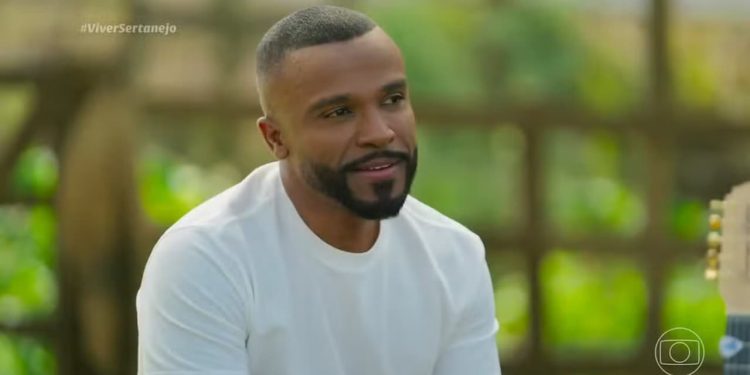 Alexandre Pires emociona ao homenagear Goiatuba no Viver Sertanejo