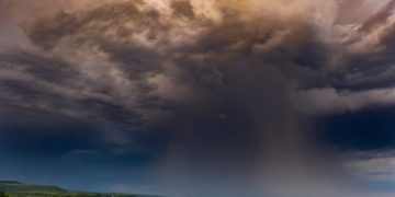 O Centro de Informações Meteorológicas e Hidrológicas de Goiás (Cimehgo) emitiu alerta amarelo para todo o estado devido à previsão de fortes chuvas e tempestades ao longo do fim de semana