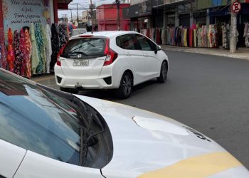 Mais de 2 mil motoristas são autuados por estacionamento irregular em Goiânia