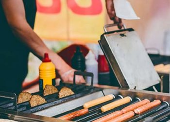 Ambulantes em Goiânia devem solicitar autorização para trabalho; veja como fazer