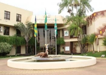 Câmara de Goiânia lança edital de concurso com salários de até R$ 10 mil