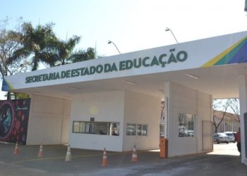 Goiás convoca mais de 1,3 mil novos professores aprovados em concurso de 2022