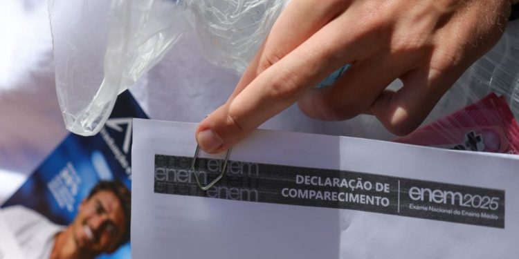 Enem 2025: mais de 166 mil estudantes realizam 2º dia de provas em Goiás