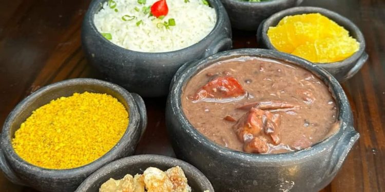 Família In Box concorre ao Prêmio BRB de Gastronomia com a melhor feijoada de Goiânia