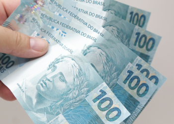 Sancionada lei que amplia isenção do Imposto de Renda para quem ganha até R$ 5 mil