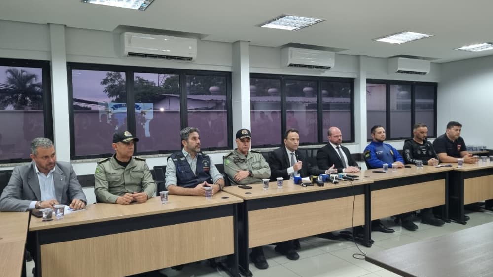 Mais de 30 pessoas são presas após foguetório em Goiás em "homenagem"a integrantes do Comando Vermelho
