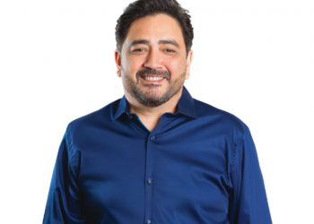 Talles Barreto propõe autorização para funcionamento de farmácias dentro de supermercados em Goiás