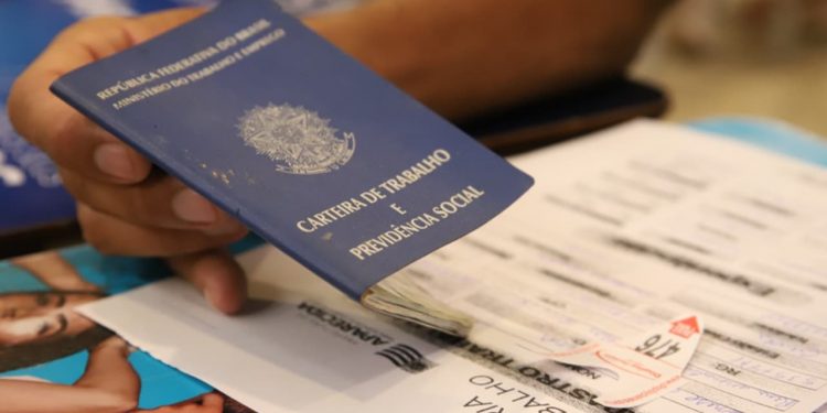 Aparecida está com 2.105 vagas de emprego disponíveis nesta semana; veja como se candidatar