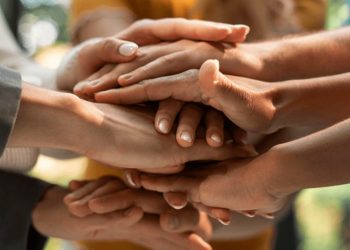 Assistência funeral se consolida como pilar de retenção em empresas e sindicatos com baixo custo e alto valor percebido